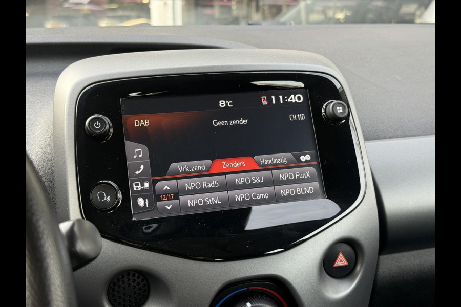 Toyota Aygo 1.0 VVT-i Automaat X-Joy | Lichtmetalen velgen, Apple CarPlay/Android auto, Parkeercamera, In hoogte verstelbare stoel