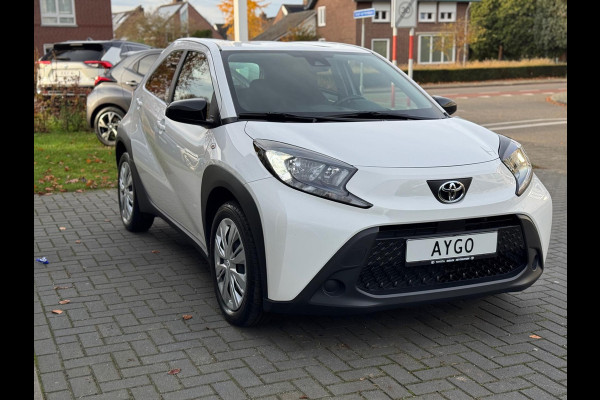 Toyota Aygo X 1.0 VVT-i MT Play | Eerste eigenaar, Apple CarPlay/Android auto, Airco, Parkeercamera, Adaptive cruise control