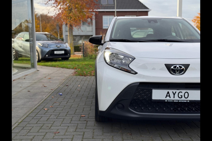 Toyota Aygo X 1.0 VVT-i MT Play | Eerste eigenaar, Apple CarPlay/Android auto, Airco, Parkeercamera, Adaptive cruise control