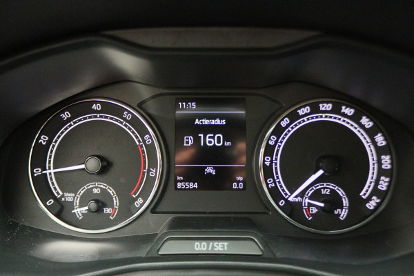 Škoda SCALA 1.0 TSI Ambition Climate, Apple Carplay, LED, Lane Assist, PDC