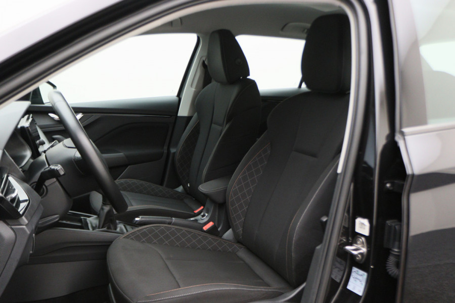 Škoda SCALA 1.0 TSI Ambition Climate, Apple Carplay, LED, Lane Assist, PDC