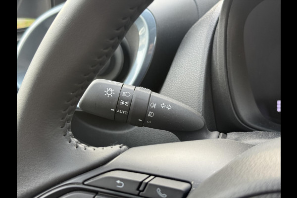 Toyota Aygo X 1.0 VVT-i S-CVT Automaat Pulse Plus | Stoelverwarming, Apple CarPlay/Android auto, Lichtmetalen velgen, Bi-Tone