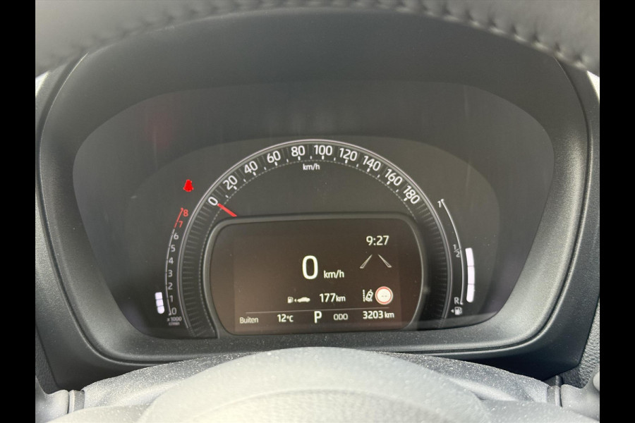 Toyota Aygo X 1.0 VVT-i S-CVT Automaat Pulse Plus | Stoelverwarming, Apple CarPlay/Android auto, Lichtmetalen velgen, Bi-Tone