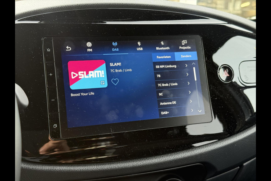 Toyota Aygo X 1.0 VVT-i S-CVT Automaat Pulse Plus | Stoelverwarming, Apple CarPlay/Android auto, Lichtmetalen velgen, Bi-Tone