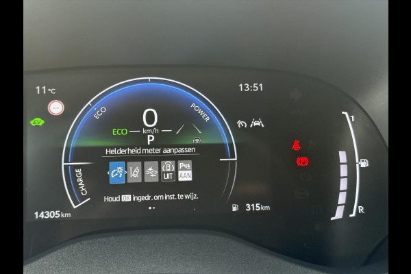 Toyota Yaris Cross 1.5 Hybrid First Edition Plus | Parkeersensoren, Stoel + Stuurverwarming, 17 inch, Privacy Glass