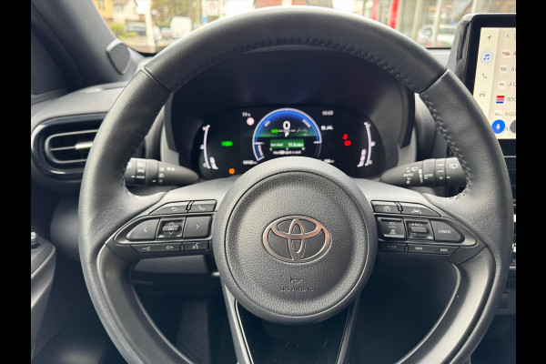 Toyota Yaris Cross 1.5 Hybrid First Edition Plus | Parkeersensoren, Stoel + Stuurverwarming, 17 inch, Privacy Glass