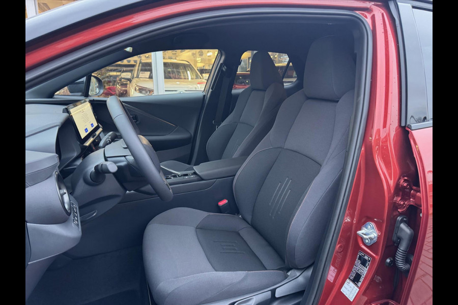 Toyota C-HR 2.0 High Power PHEV 223pk Dynamic Plus | Elektrische achterklep, Stoel + Stuurverwarming, Dodehoekherkenning