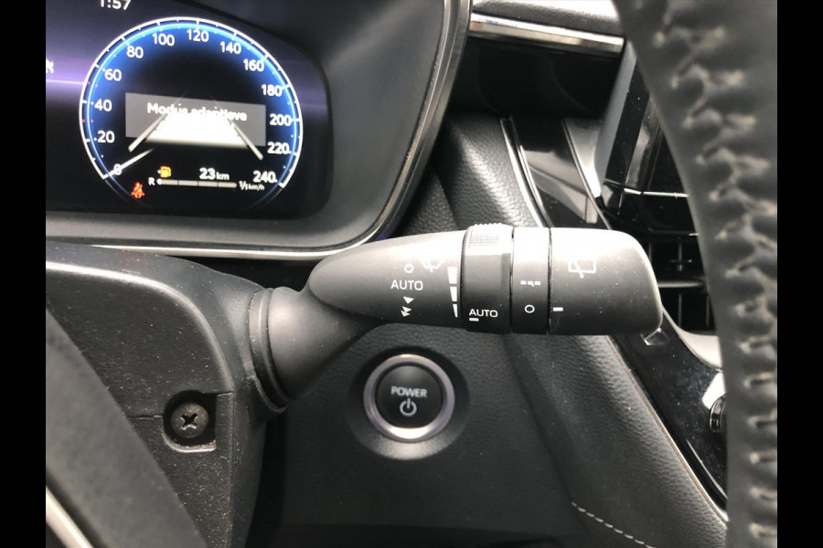 Toyota Corolla Touring Sports 1.8 Hybrid Dynamic Plus | Dodehoekherkenning, Parkeersensoren, Stoel + Stuurverwarming, Facelift!