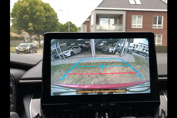 Toyota Corolla Touring Sports 1.8 Hybrid Dynamic Plus | Dodehoekherkenning, Parkeersensoren, Stoel + Stuurverwarming, Facelift!