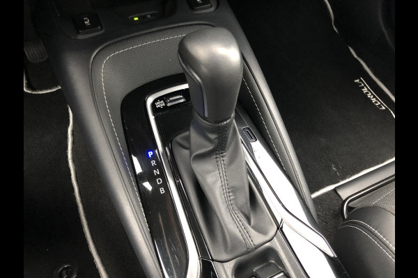 Toyota Corolla Touring Sports 1.8 Hybrid Dynamic Plus | Dodehoekherkenning, Parkeersensoren, Stoel + Stuurverwarming, Facelift!