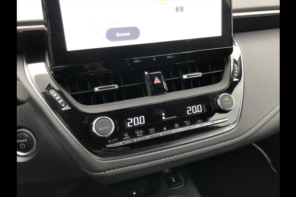 Toyota Corolla Touring Sports 1.8 Hybrid Dynamic Plus | Dodehoekherkenning, Parkeersensoren, Stoel + Stuurverwarming, Facelift!