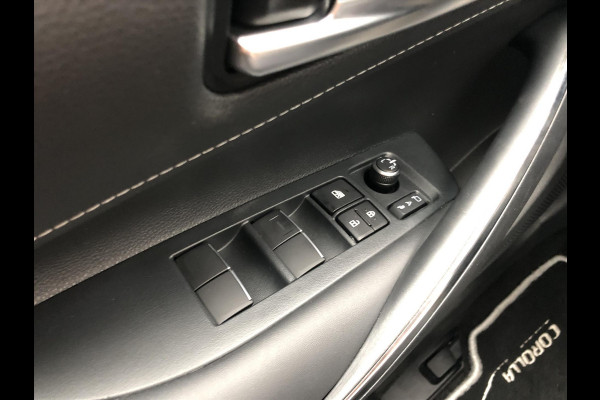 Toyota Corolla Touring Sports 1.8 Hybrid Dynamic Plus | Dodehoekherkenning, Parkeersensoren, Stoel + Stuurverwarming, Facelift!
