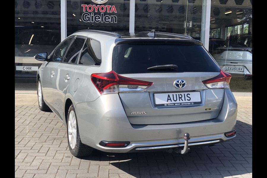Toyota Auris Touring Sports 1.8 Hybrid Black Edition Go | Trekhaak, Parkeersensoren, Navigatie, Keyless, Safety Sense, Camera