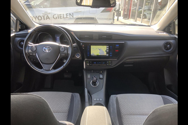 Toyota Auris Touring Sports 1.8 Hybrid Black Edition Go | Trekhaak, Parkeersensoren, Navigatie, Keyless, Safety Sense, Camera
