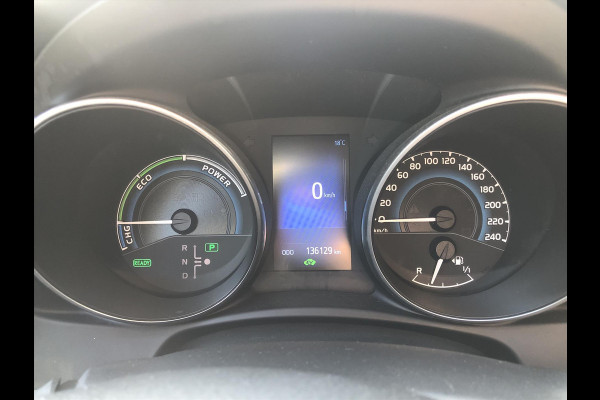 Toyota Auris Touring Sports 1.8 Hybrid Black Edition Go | Trekhaak, Parkeersensoren, Navigatie, Keyless, Safety Sense, Camera