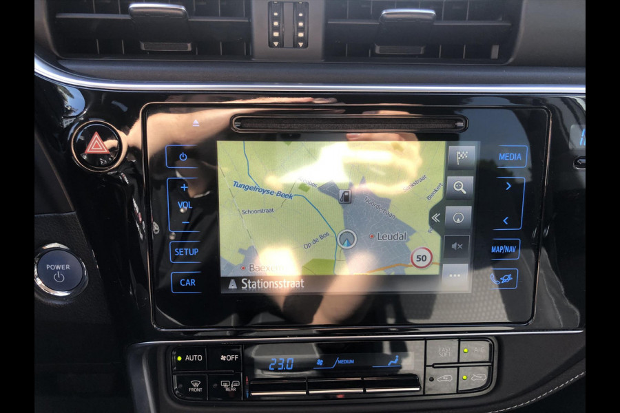 Toyota Auris Touring Sports 1.8 Hybrid Black Edition Go | Trekhaak, Parkeersensoren, Navigatie, Keyless, Safety Sense, Camera