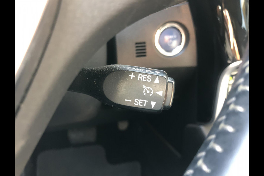 Toyota Auris Touring Sports 1.8 Hybrid Black Edition Go | Trekhaak, Parkeersensoren, Navigatie, Keyless, Safety Sense, Camera