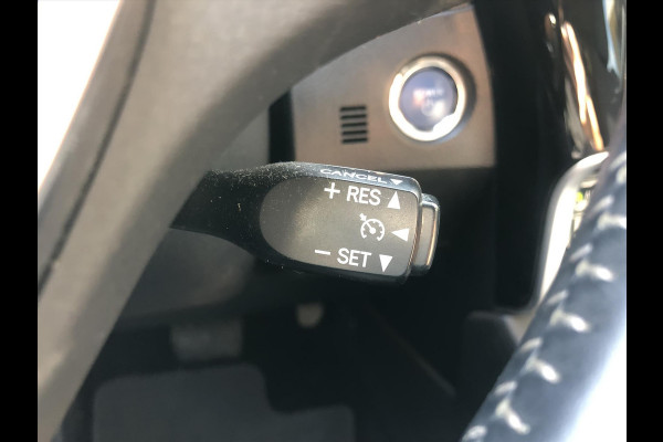 Toyota Auris Touring Sports 1.8 Hybrid Black Edition Go | Trekhaak, Parkeersensoren, Navigatie, Keyless, Safety Sense, Camera