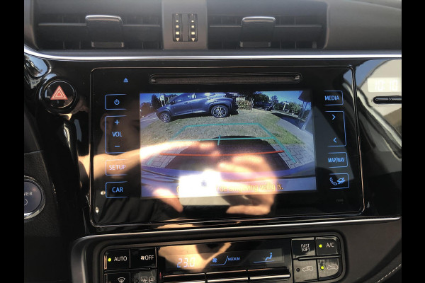 Toyota Auris Touring Sports 1.8 Hybrid Black Edition Go | Trekhaak, Parkeersensoren, Navigatie, Keyless, Safety Sense, Camera