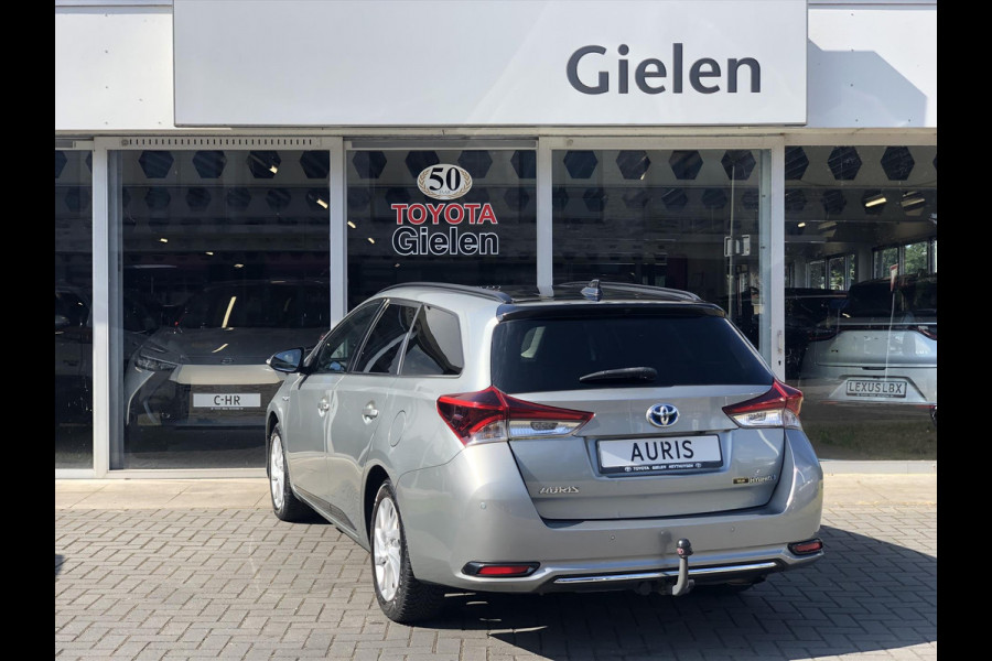 Toyota Auris Touring Sports 1.8 Hybrid Black Edition Go | Trekhaak, Parkeersensoren, Navigatie, Keyless, Safety Sense, Camera