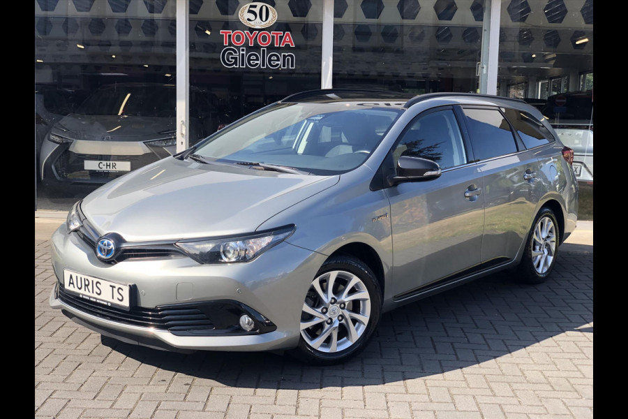 Toyota Auris Touring Sports 1.8 Hybrid Black Edition Go | Trekhaak, Parkeersensoren, Navigatie, Keyless, Safety Sense, Camera