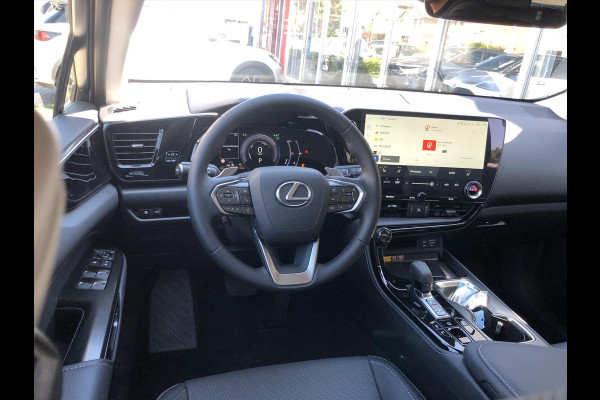 Lexus NX 450h+ AWD Luxury Line Plus | Panoramadak, 360 Camera, Leer, Groot scherm, Dodehoekherkenning, Stoel + Stuurverwarming
