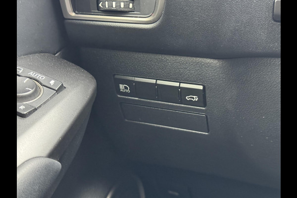 Lexus NX 300h AWD Luxury Line | Groot Scherm, Adaptive cruise control, Leer, Stoelverwarming, Parkeersensoren, Elektrische achterklep, 18