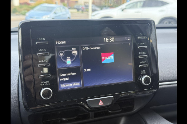 Toyota Yaris 1.5 Hybrid Dynamic Plus | Stoelverwarming, 16 inch, LED, Apple CarPlay/Android Auto, Parkeercamera, Keyless