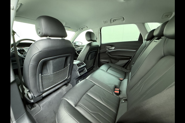 Audi e-tron 55 Quattro 95kWh Leer Adaptive-CruiseTrekhaak Navi Ecc Pdc Edition SOH 93% Elek.Achterklep Stoelverwarming Lmv 20" Led DAB 1e Eigenaar Origineel Nederlandse Auto 664Nm koppel 1800kg trekvermogen