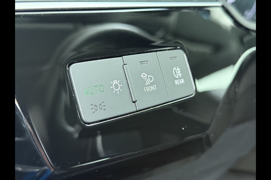 Audi e-tron 55 Quattro 95kWh Leer Adaptive-CruiseTrekhaak Navi Ecc Pdc Edition SOH 93% Elek.Achterklep Stoelverwarming Lmv 20" Led DAB 1e Eigenaar Origineel Nederlandse Auto 664Nm koppel 1800kg trekvermogen