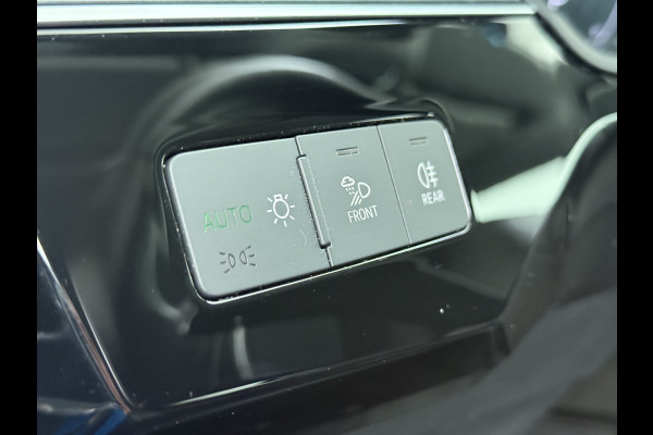 Audi e-tron 55 Quattro 95kWh Leer Adaptive-CruiseTrekhaak Navi Ecc Pdc Edition SOH 93% Elek.Achterklep Stoelverwarming Lmv 20" Led DAB 1e Eigenaar Origineel Nederlandse Auto 664Nm koppel 1800kg trekvermogen