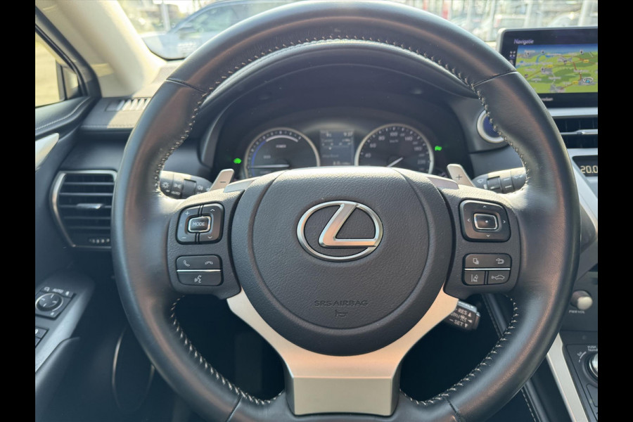 Lexus NX 300h AWD Luxury Line | Panoramadak, Premium Navigatie, Parkeersensoren, Leer, Stoelverwarming, Apple CarPlay/Android Auto