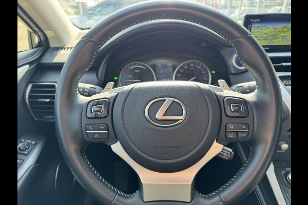 Lexus NX 300h AWD Luxury Line | Panoramadak, Premium Navigatie, Parkeersensoren, Leer, Stoelverwarming, Apple CarPlay/Android Auto