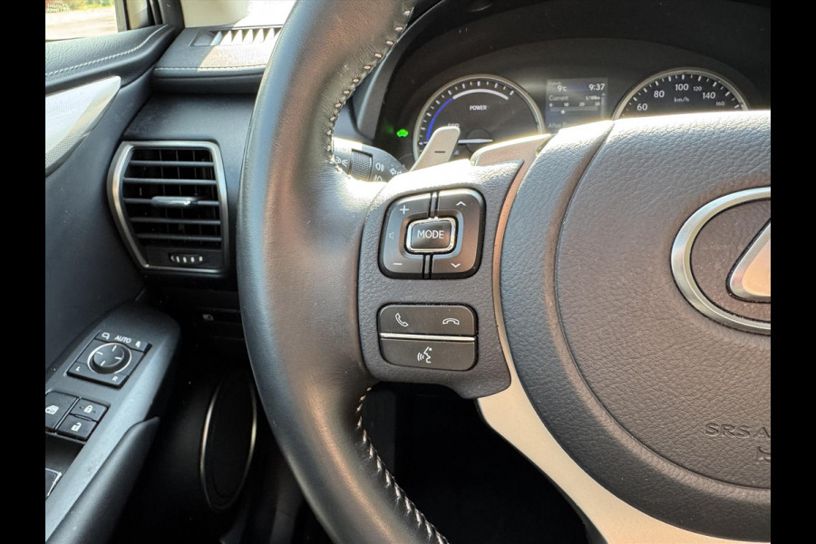 Lexus NX 300h AWD Luxury Line | Panoramadak, Premium Navigatie, Parkeersensoren, Leer, Stoelverwarming, Apple CarPlay/Android Auto