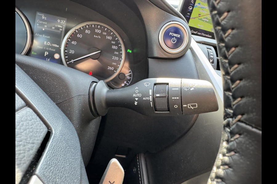 Lexus NX 300h AWD Luxury Line | Panoramadak, Premium Navigatie, Parkeersensoren, Leer, Stoelverwarming, Apple CarPlay/Android Auto
