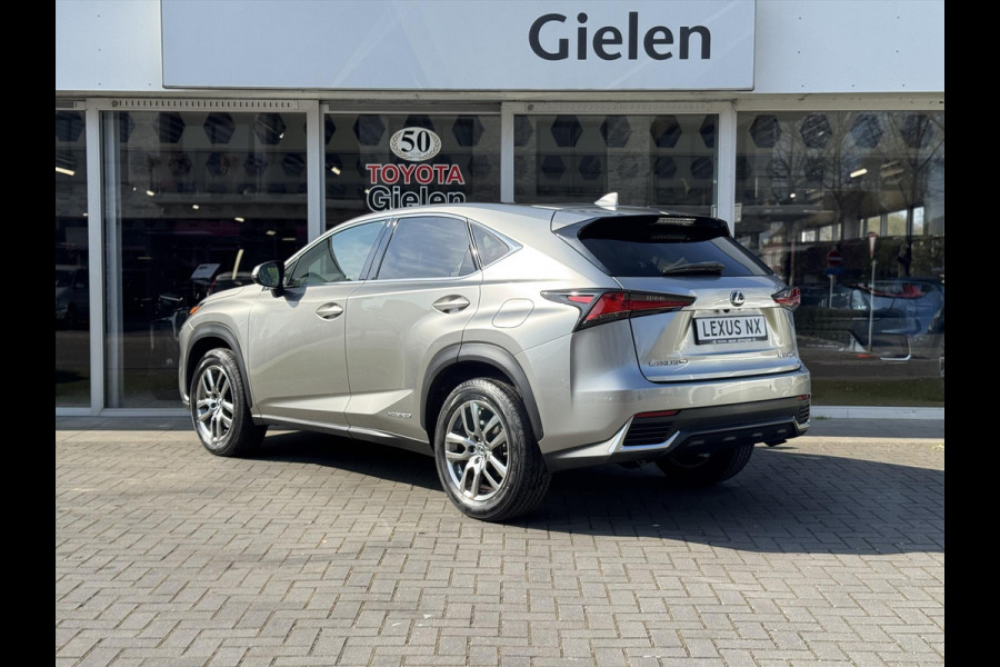 Lexus NX 300h AWD Luxury Line | Panoramadak, Premium Navigatie, Parkeersensoren, Leer, Stoelverwarming, Apple CarPlay/Android Auto