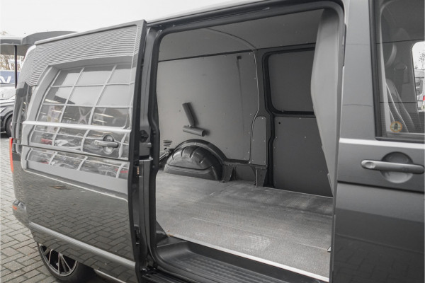 Volkswagen Transporter 2.0 TDI 28 Bulli DSG Spoilerpakket Leder/Alcantara Trekhaak 20"