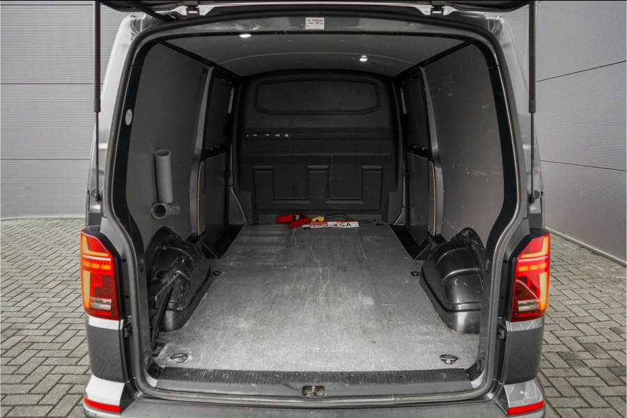 Volkswagen Transporter 2.0 TDI 28 Bulli DSG Spoilerpakket Leder/Alcantara Trekhaak 20"