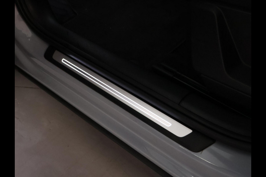 Audi Q2 35 TFSI 1.5T 4-CIL. 150 PK + DIGITALE COCKPIT TREKHAAK | CAMERA | CARPLAY | 18 INCH