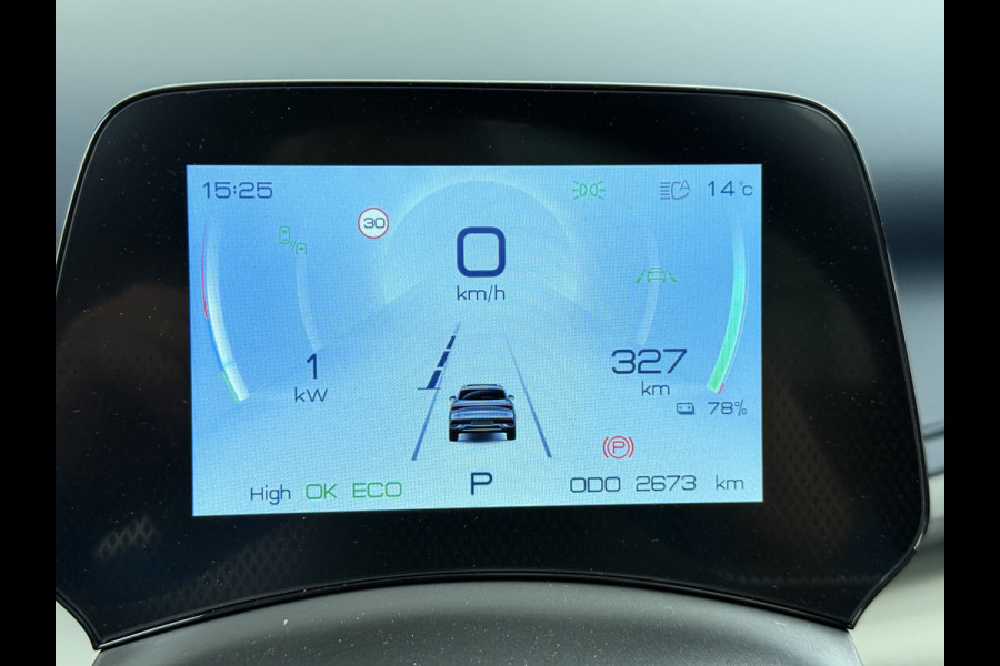 BYD ATTO 3 62kWh Design SOH 98% Pano-dak Leer+Elektr.Verst. Warmtepomp Adaptieve Cruise 360°Camera Apple Carplay Android Auto Elektr.Achter Verkeersbord detectie WiFi DAB Led Rijstrooksensor Keyless Smartphone Entry Fabrieksgarantie tot 13-12-2028/150.000km Garantie op de LFP Accu tot 12-12-2030/200.000km €44.000,- Nieuw!