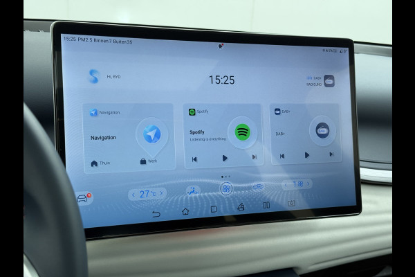 BYD ATTO 3 62kWh Design SOH 98% Pano-dak Leer+Elektr.Verst. Warmtepomp Adaptieve Cruise 360°Camera Apple Carplay Android Auto Elektr.Achter Verkeersbord detectie WiFi DAB Led Rijstrooksensor Keyless Smartphone Entry Fabrieksgarantie tot 13-12-2028/150.000km Garantie op de LFP Accu tot 12-12-2030/200.000km €44.000,- Nieuw!