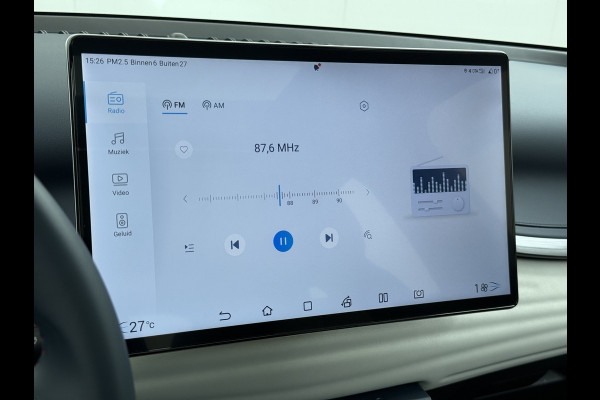 BYD ATTO 3 62kWh Design SOH 98% Pano-dak Leer+Elektr.Verst. Warmtepomp Adaptieve Cruise 360°Camera Apple Carplay Android Auto Elektr.Achter Verkeersbord detectie WiFi DAB Led Rijstrooksensor Keyless Smartphone Entry Fabrieksgarantie tot 13-12-2028/150.000km Garantie op de LFP Accu tot 12-12-2030/200.000km €44.000,- Nieuw!