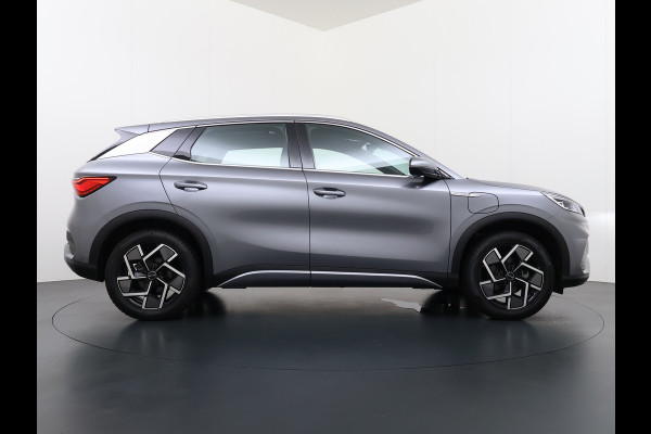 BYD ATTO 3 62kWh Design SOH 98% Pano-dak Leer+Elektr.Verst. Warmtepomp Adaptieve Cruise 360°Camera Apple Carplay Android Auto Elektr.Achter Verkeersbord detectie WiFi DAB Led Rijstrooksensor Keyless Smartphone Entry Fabrieksgarantie tot 13-12-2028/150.000km Garantie op de LFP Accu tot 12-12-2030/200.000km €44.000,- Nieuw!