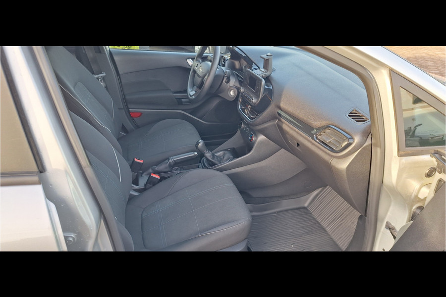 Ford Fiesta 1.1 AIRCO , 5 deurs