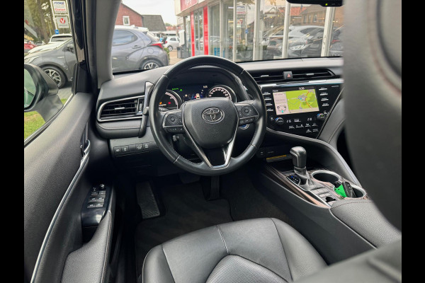 Toyota Camry 2.5 Hybrid Executive | Leer, Stoelverwarming, Elektrische achterklep, Dodehoekherkenning, Parkeersensoren, 18 inch, Keyless