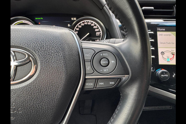 Toyota Camry 2.5 Hybrid Executive | Leer, Stoelverwarming, Elektrische achterklep, Dodehoekherkenning, Parkeersensoren, 18 inch, Keyless