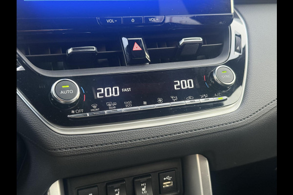 Toyota Corolla Cross 1.8 Hybrid Style | Parelmoer wit, Dodehoekherkenning, Parkeersensoren, Stoel + Stuurverwarming, Keyless, 18 inch