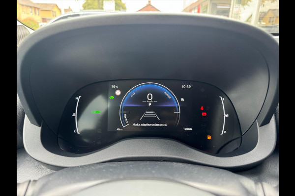 Toyota Yaris Hybrid Dynamic Plus | Stoel + Stuurverwarming, Lichtmetalen velgen, Keyless, Licht + Regensensor, Startknop