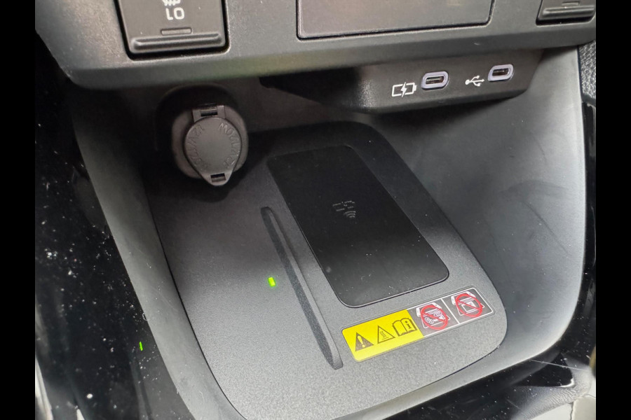 Toyota Yaris Hybrid Dynamic Plus | Stoel + Stuurverwarming, Lichtmetalen velgen, Keyless, Licht + Regensensor, Startknop