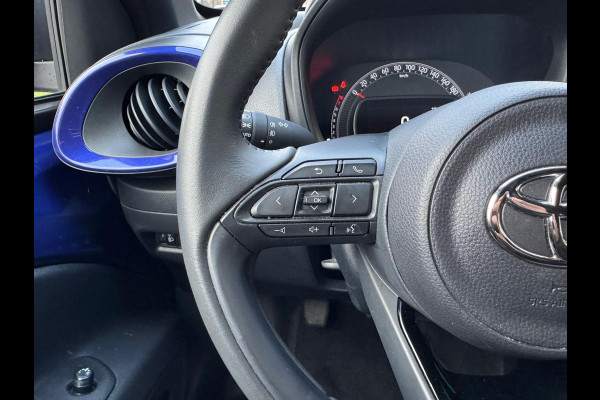 Toyota Aygo X 1.0 VVT-i MT Pulse Bi-tone | Juniper blue, 17 inch, Privacy glass, Apple CarPlay/Android auto, Airconditioning, Parkeercamera